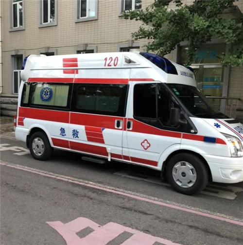 郾城选择我们的救护车出租,开启安心转院之旅